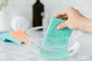 huong dan ve sinh nem cao su thien nhien dung 3 min